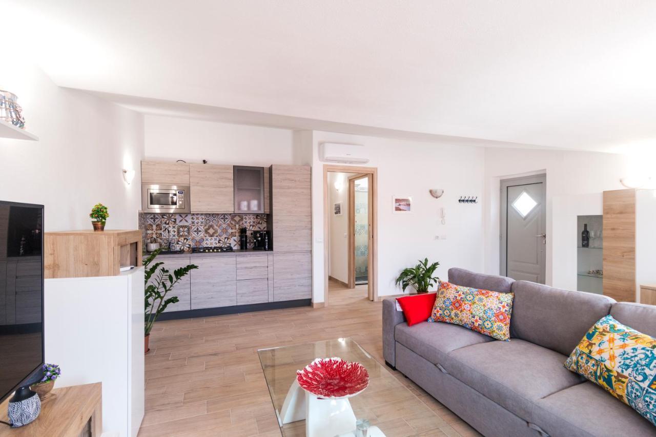Uncle Leonard'S House Appartement Cala Gonone Buitenkant foto