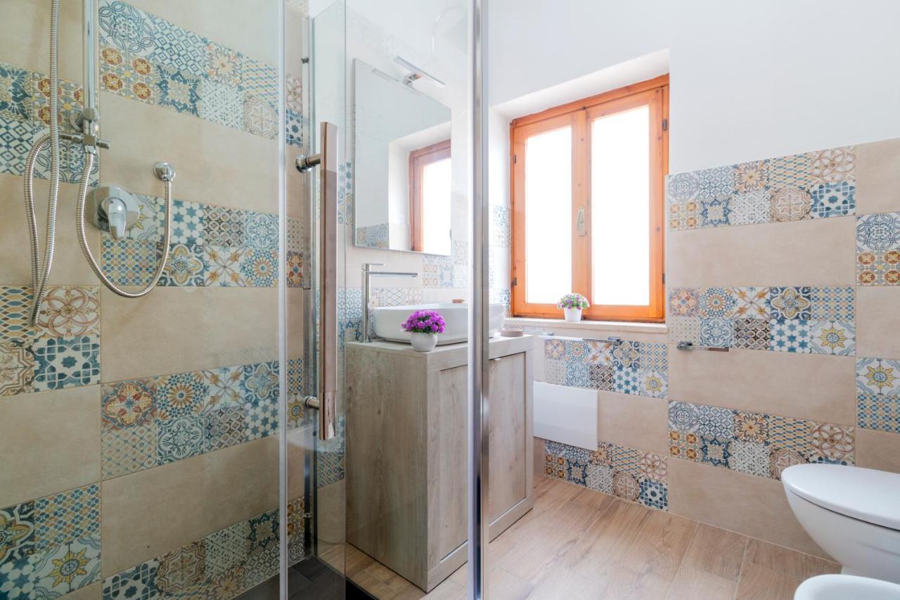 Uncle Leonard'S House Appartement Cala Gonone Buitenkant foto